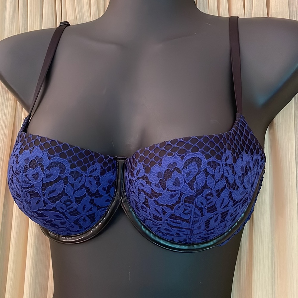 32D Victoria’s Secret Bra Very Sexy Balconet Blue